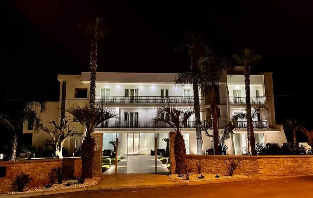 Hotel Posidonia Porto Cesareo Exteriör bild